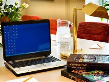 Montgomery'S Hotel Гонитон Экстерьер фото